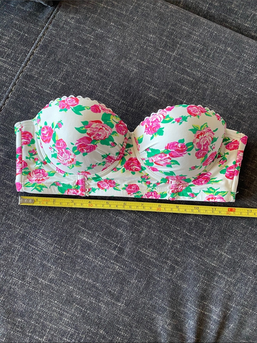 Betsy Johnson strapless bikini top - White with Pink Roses